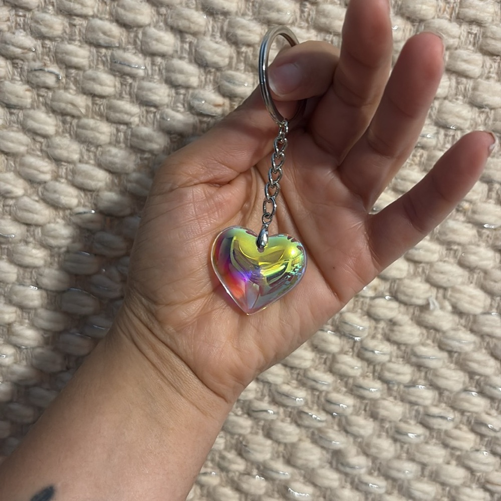 Holographic Heart Keychain with Metallic Ring - Picture 8 of 8